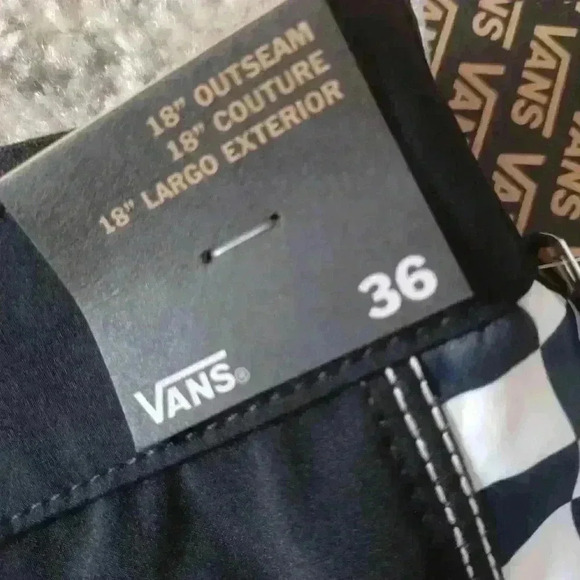 Vans Mens Black and White The Sidelines 18' Boardshorts 36 Regular - Picture 10 of 12